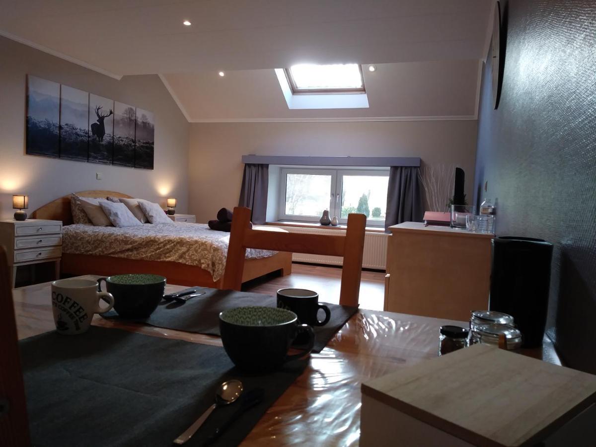 Petites-Tailles - Chambre D'Hotes Vielsalm Exterior foto